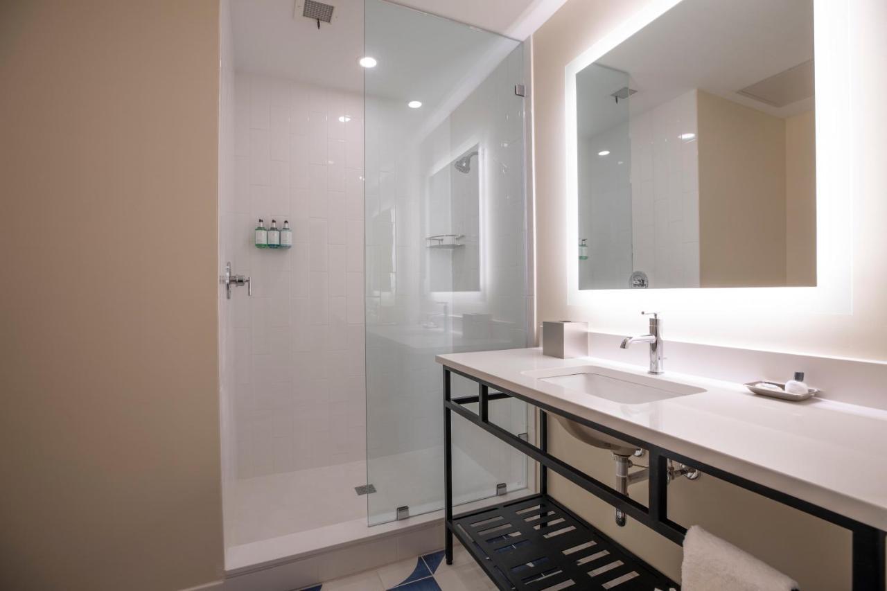 The Holbrook Hotel Danville Bagian luar foto