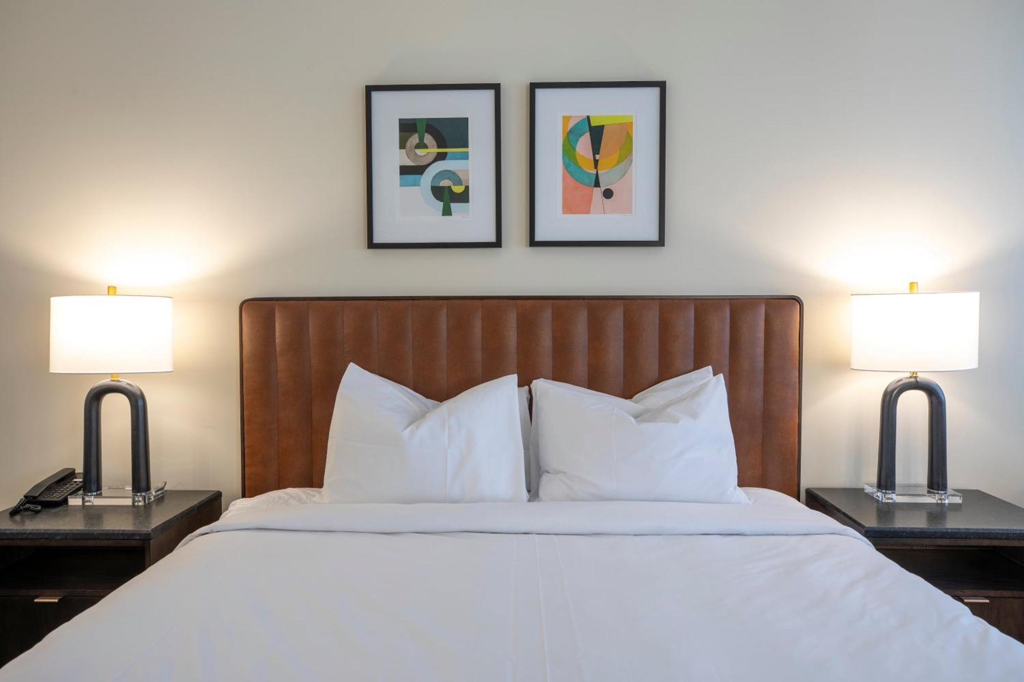 The Holbrook Hotel Danville Bagian luar foto