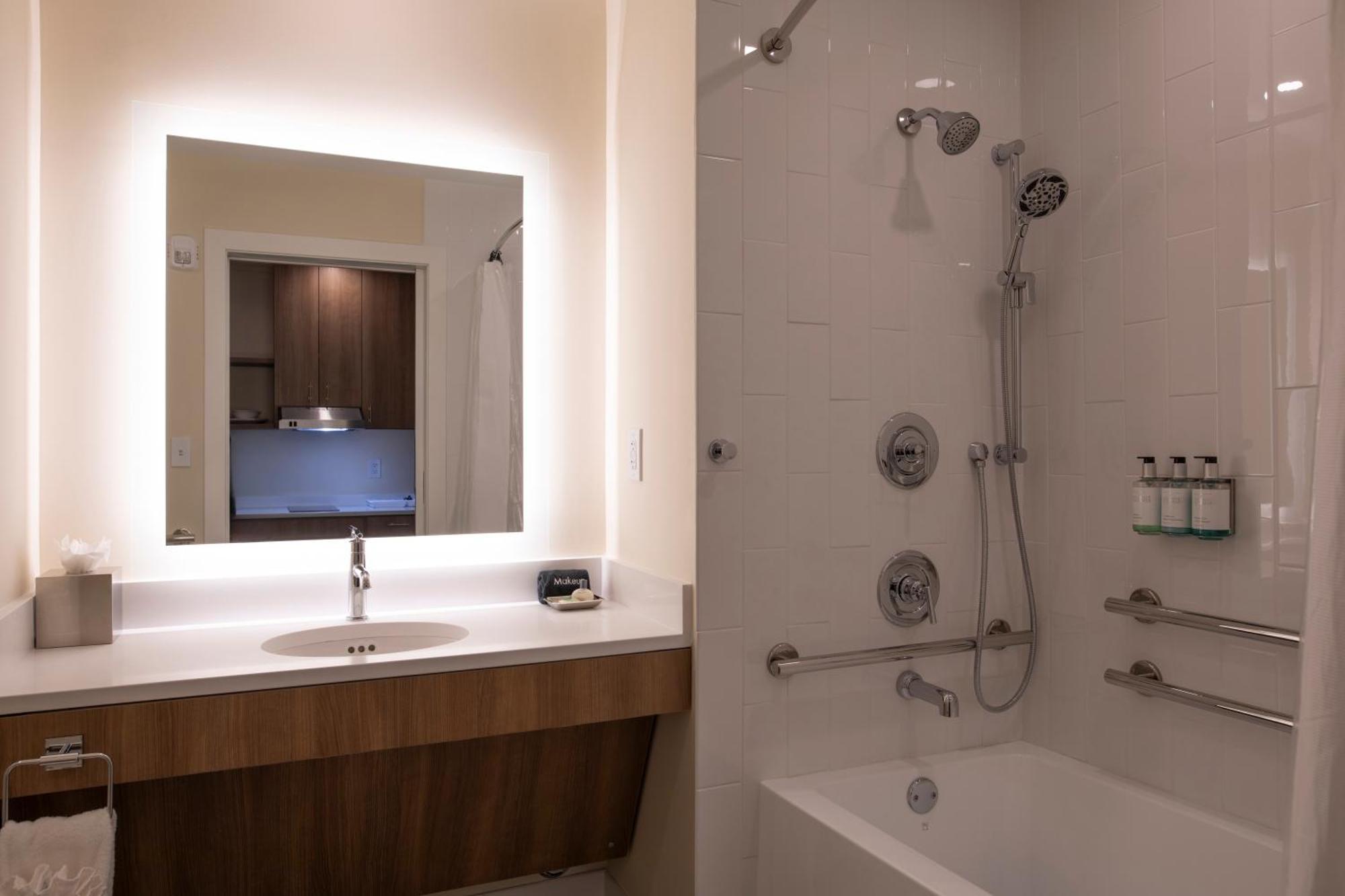 The Holbrook Hotel Danville Bagian luar foto